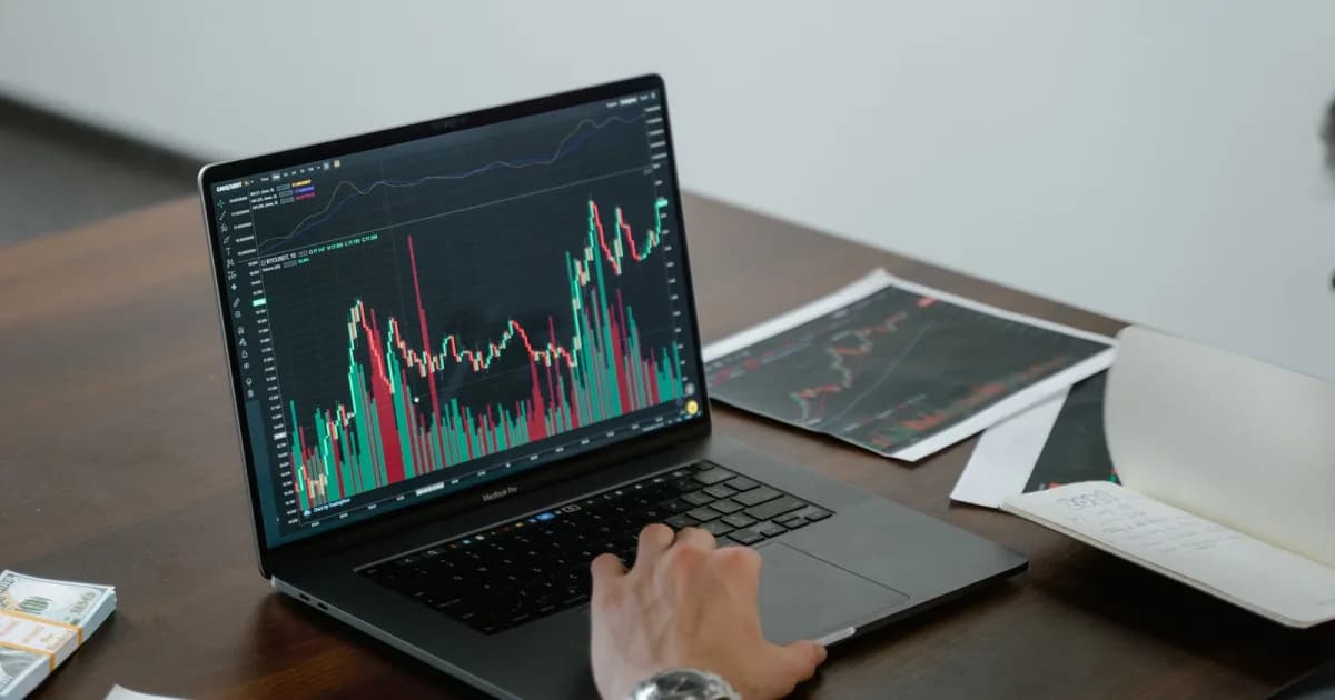 Сколько реально экономит AI-бот в поддержке: расчёт ROI